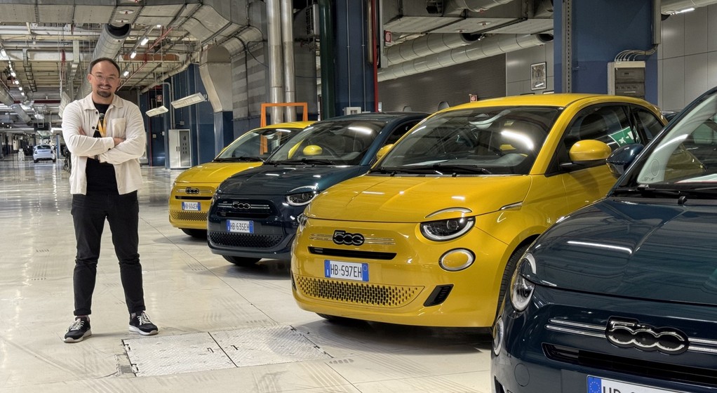 Nowe spalinowe Fiaty 500 Hybrid w fabryce Mirafiori we Włoszech