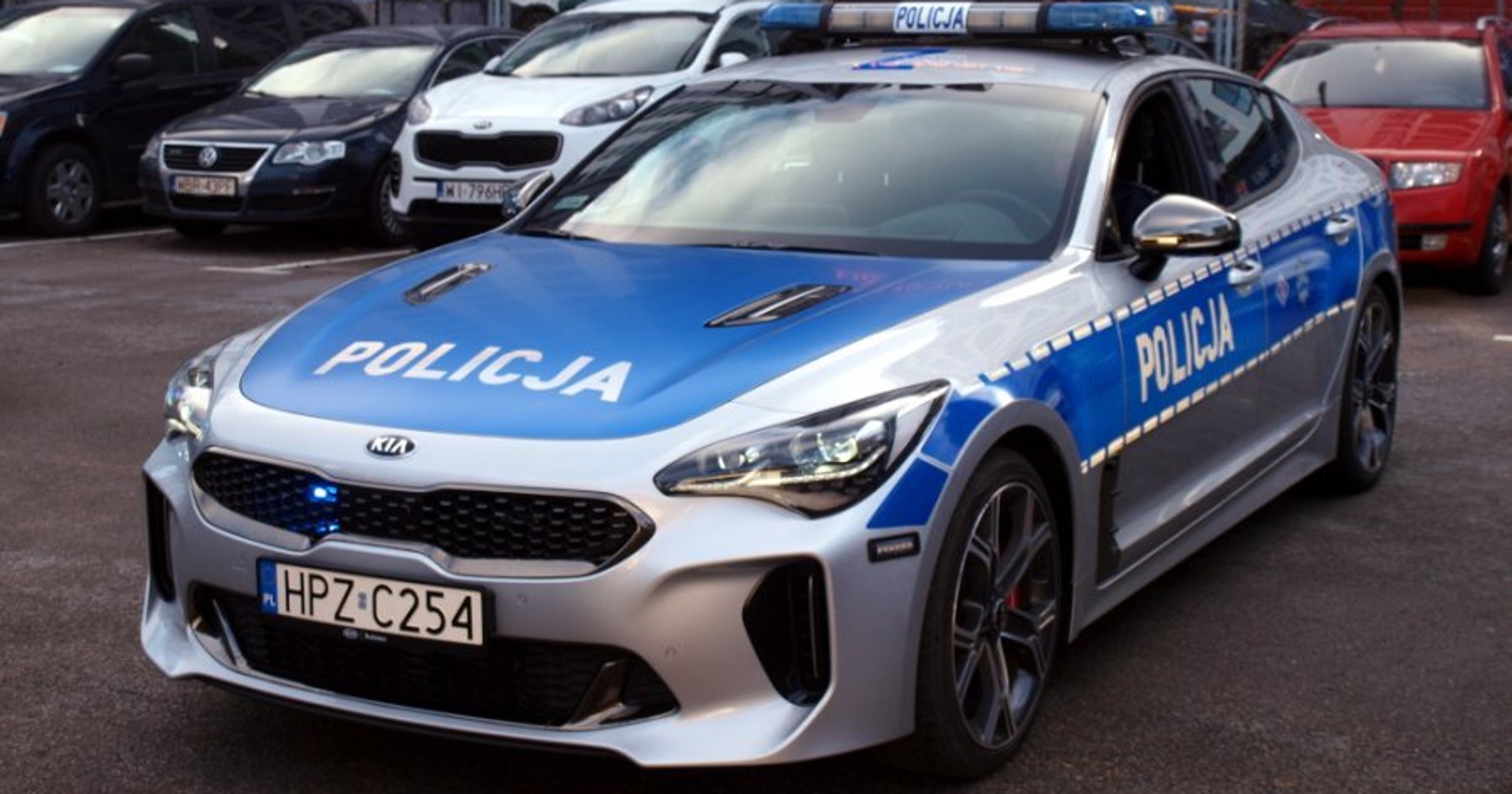 Policyjna Kia Stinger