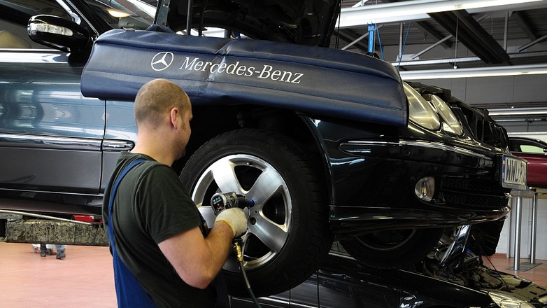 GVO: tańsze samochody i części