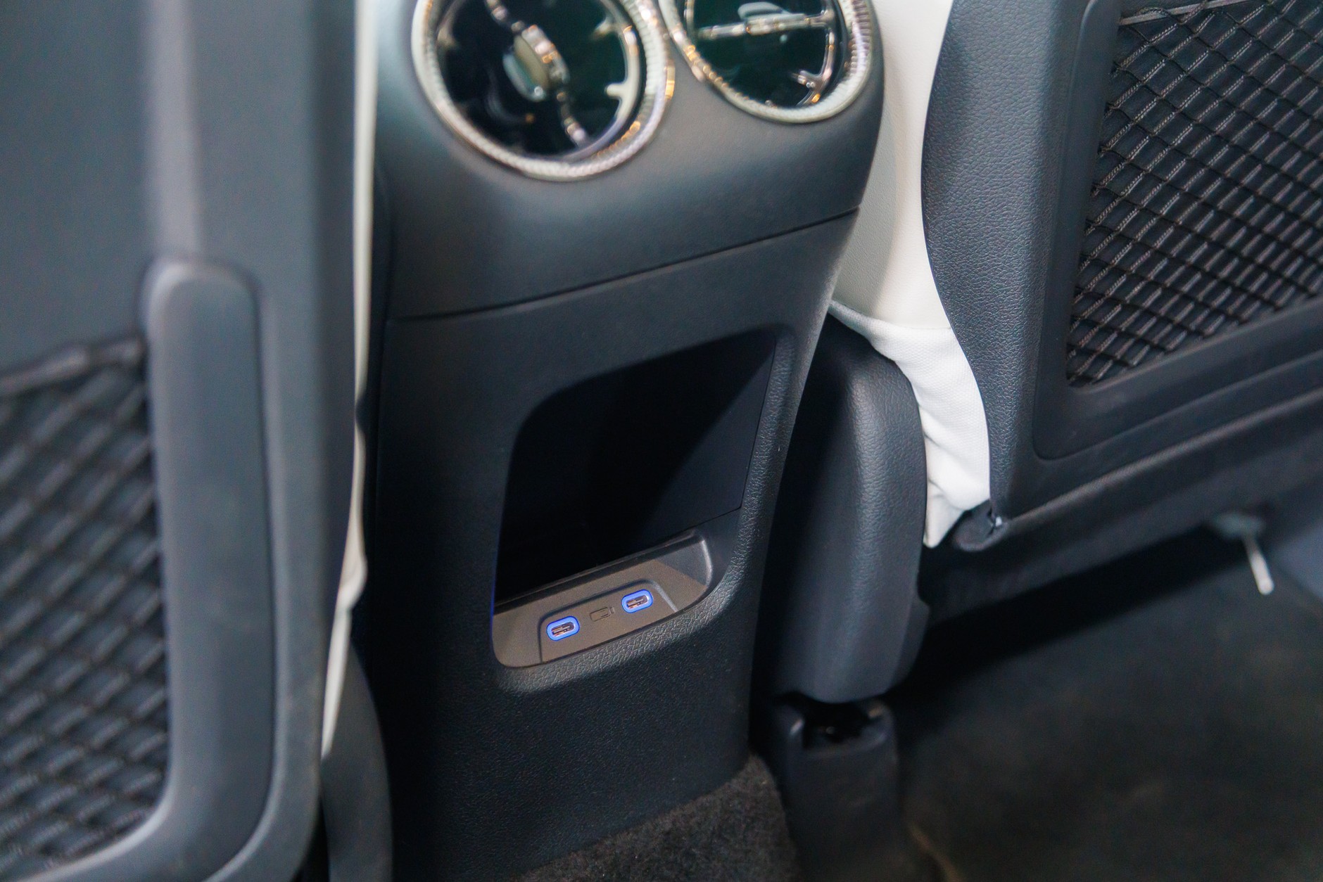 2026 Mercedes GLB 350 4MATIC EQ