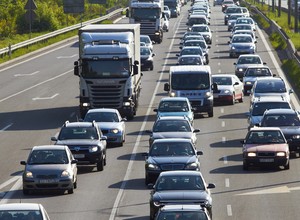 Rada UE zatwierdziła radykalne  ograniczenia emisji CO2 dla samochodów