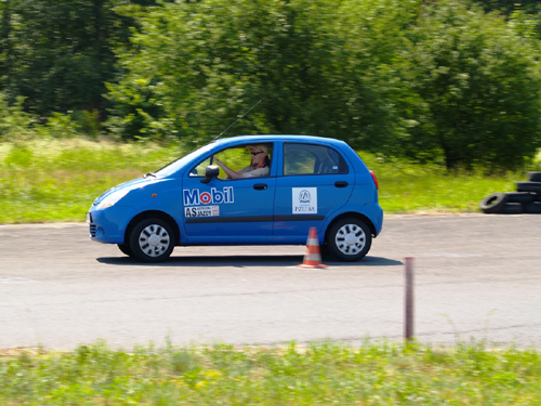 Meta w Bednarach, Lacetti w Warszawie