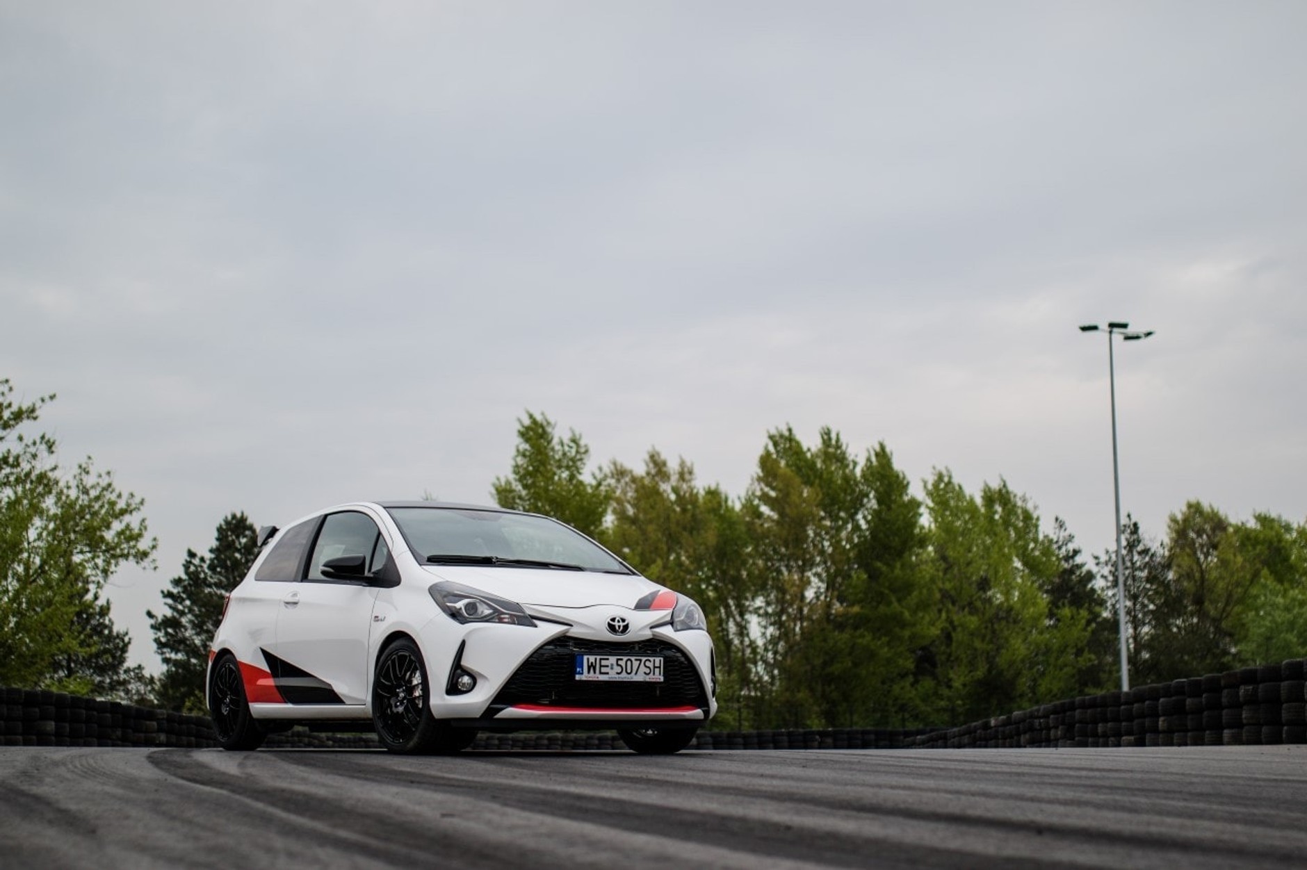 Czekając na wersje GR i GRMN