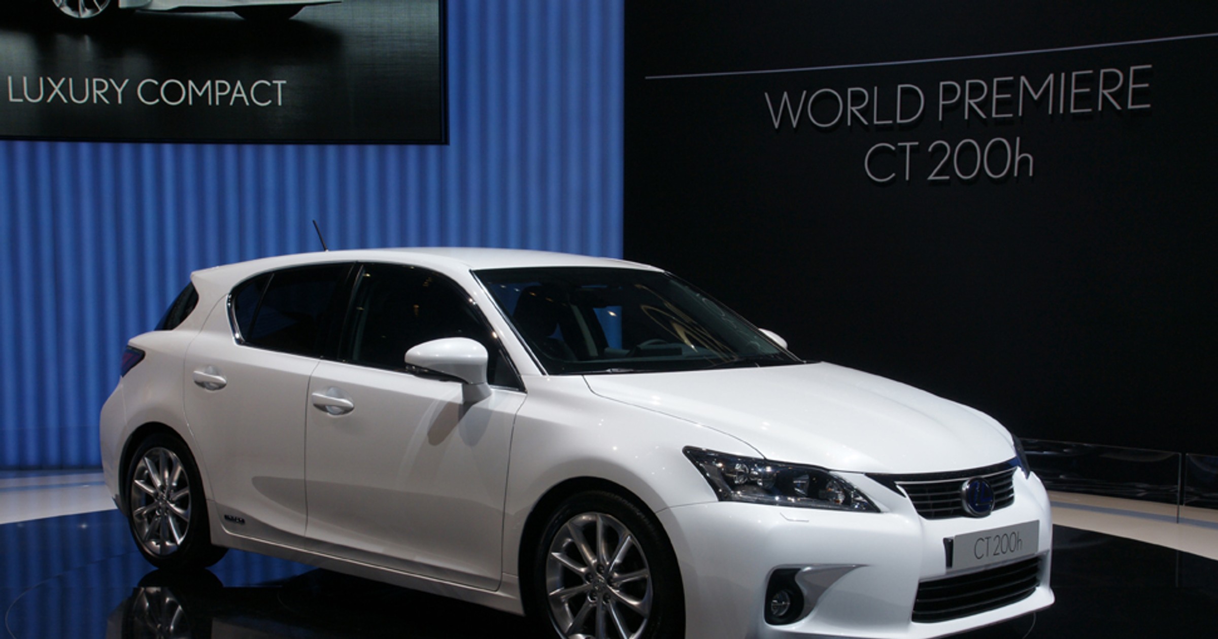Genewa 2010: Lexus CT 200h - Ładniejsze wcielenie Priusa, czyli pierwszy kompaktowy Lexus 
