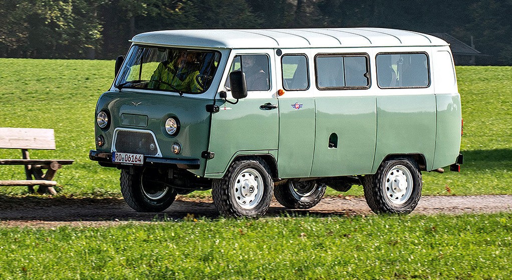 UAZ 452 Buchanka Bochenek
