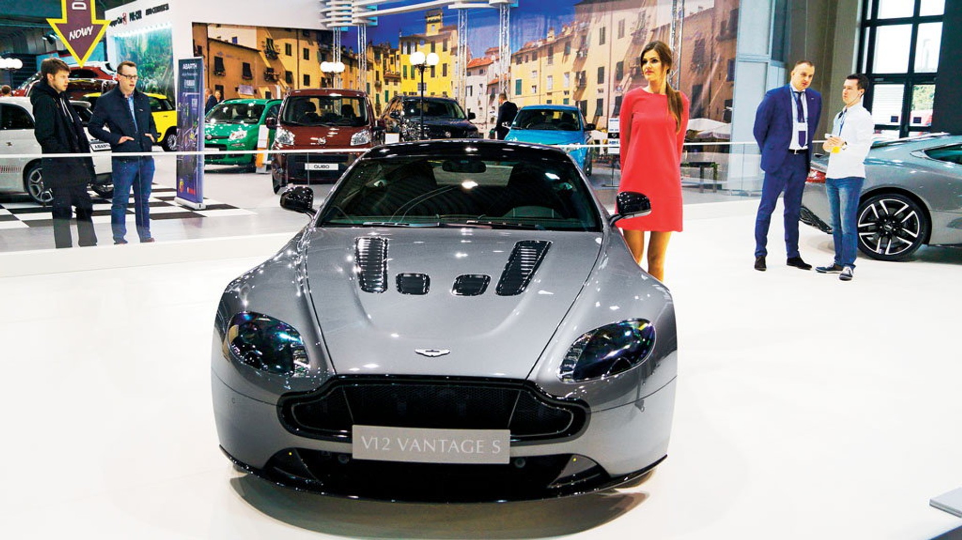 Aston Martin V12 Vantage