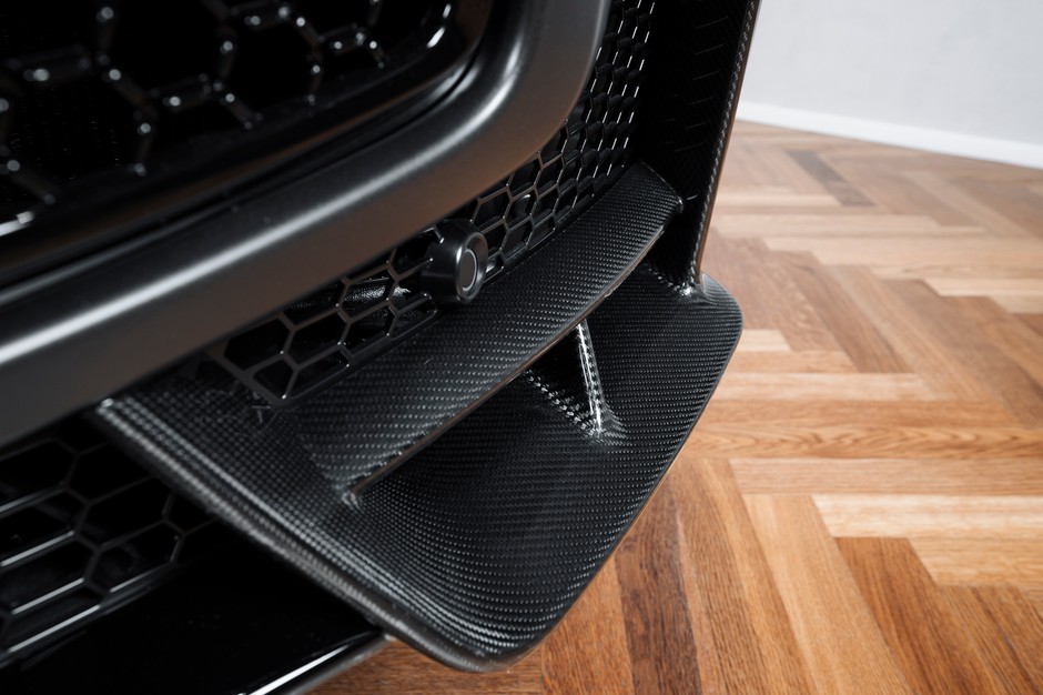 Aston Martin DBX S