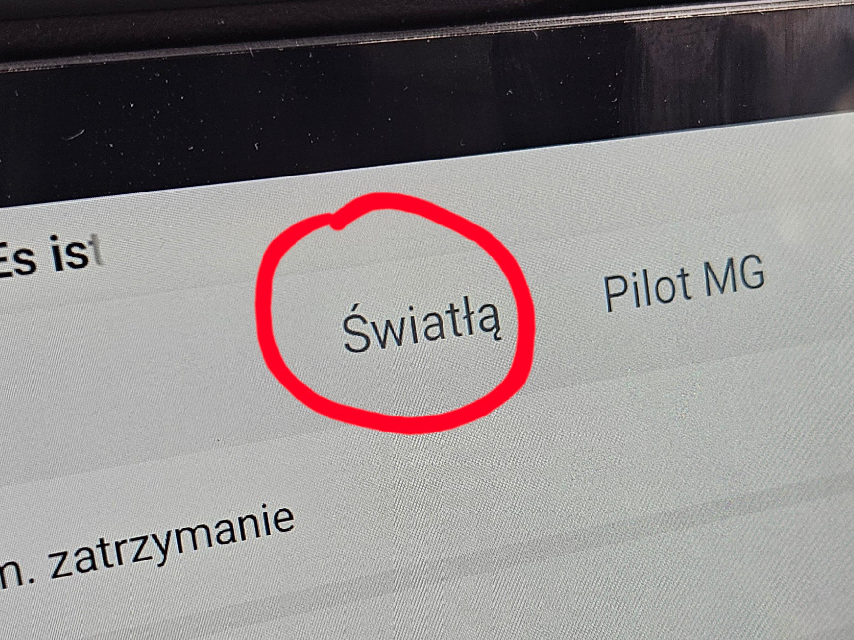 MG ZS Hybrid +: producent nadal nie usunął błędów w menu