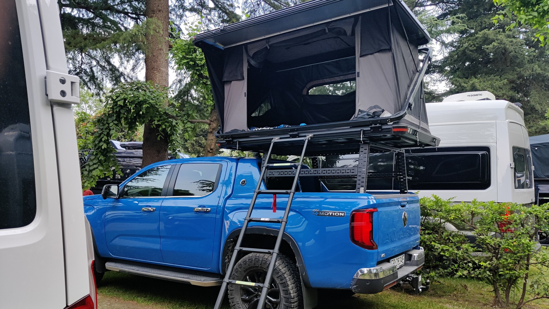 Volkswagen Amarok i Grand California na włoskich wakacjach