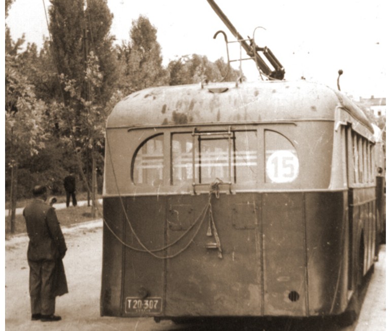 Jeden z pierwszych trolejbusów w Lublinie