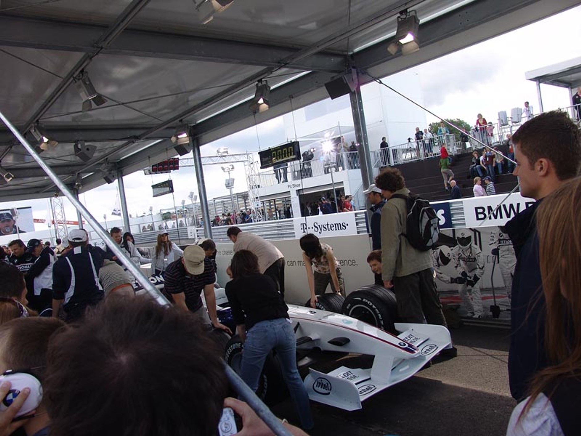 BMW Sauber F1 Pit Lane Park: Kubica - na największy sukces jeszcze czekam!