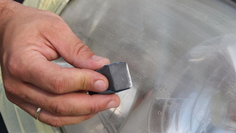 Polerowanie reflektorów krok po kroku