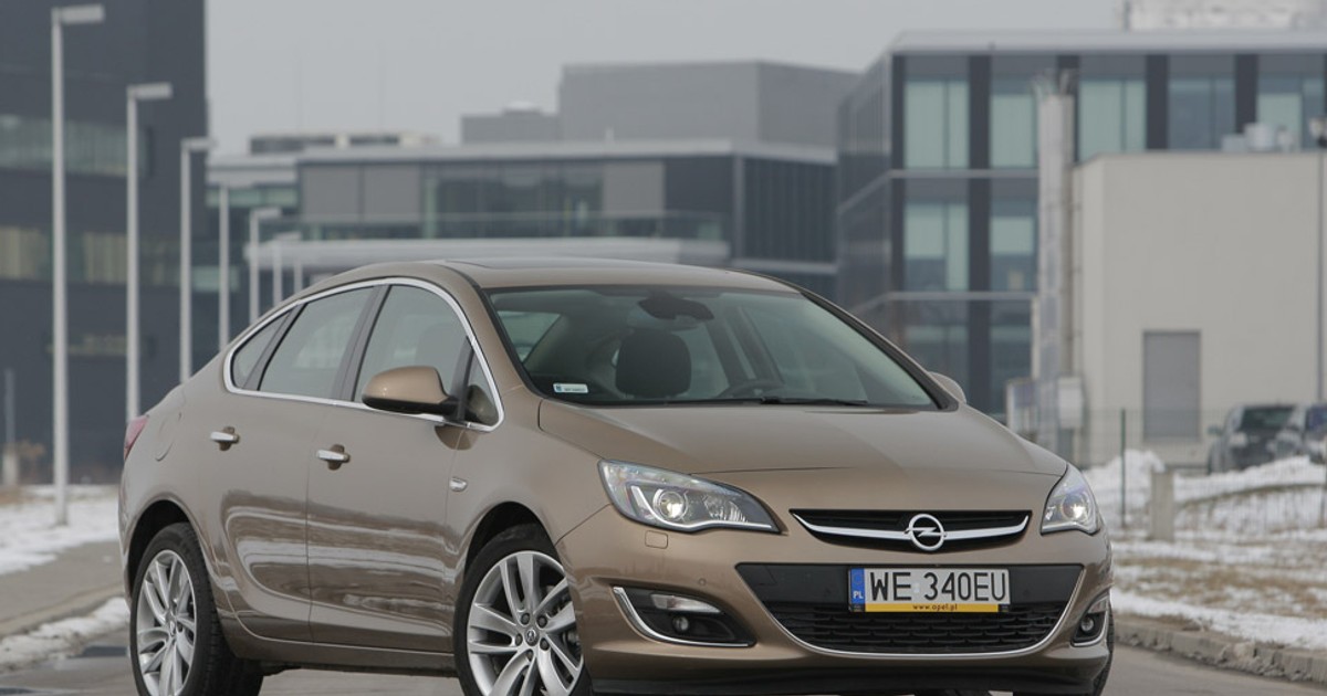 Opel Astra sedan 1,7 CDTI: test rodzinnego sedana