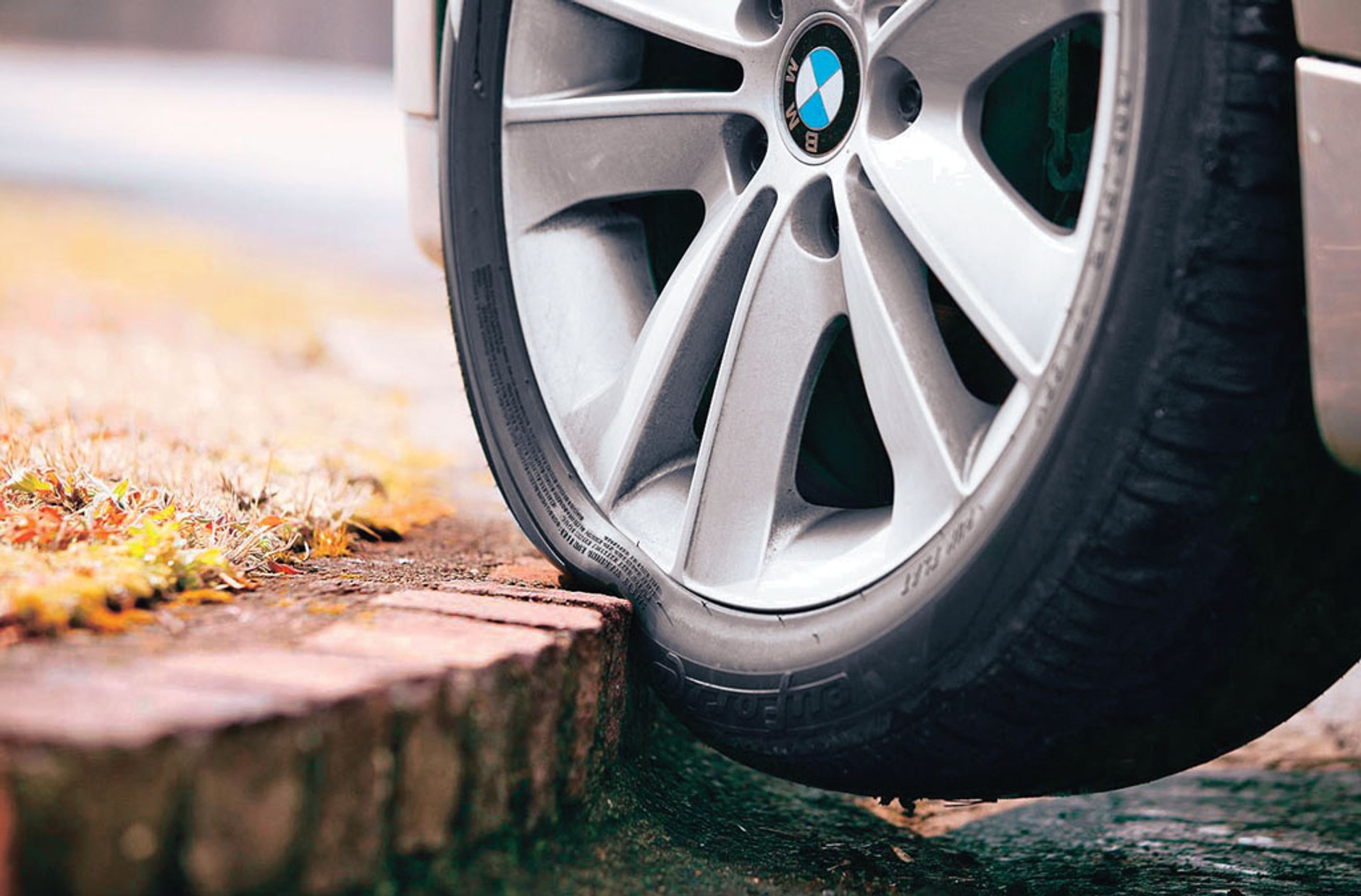 Najeżdżanie na krawężniki