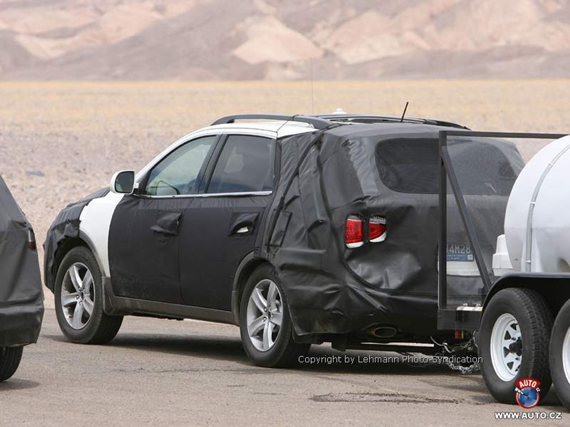 Zdjęcia szpiegowskie: cztery nowe modele Hyundaia