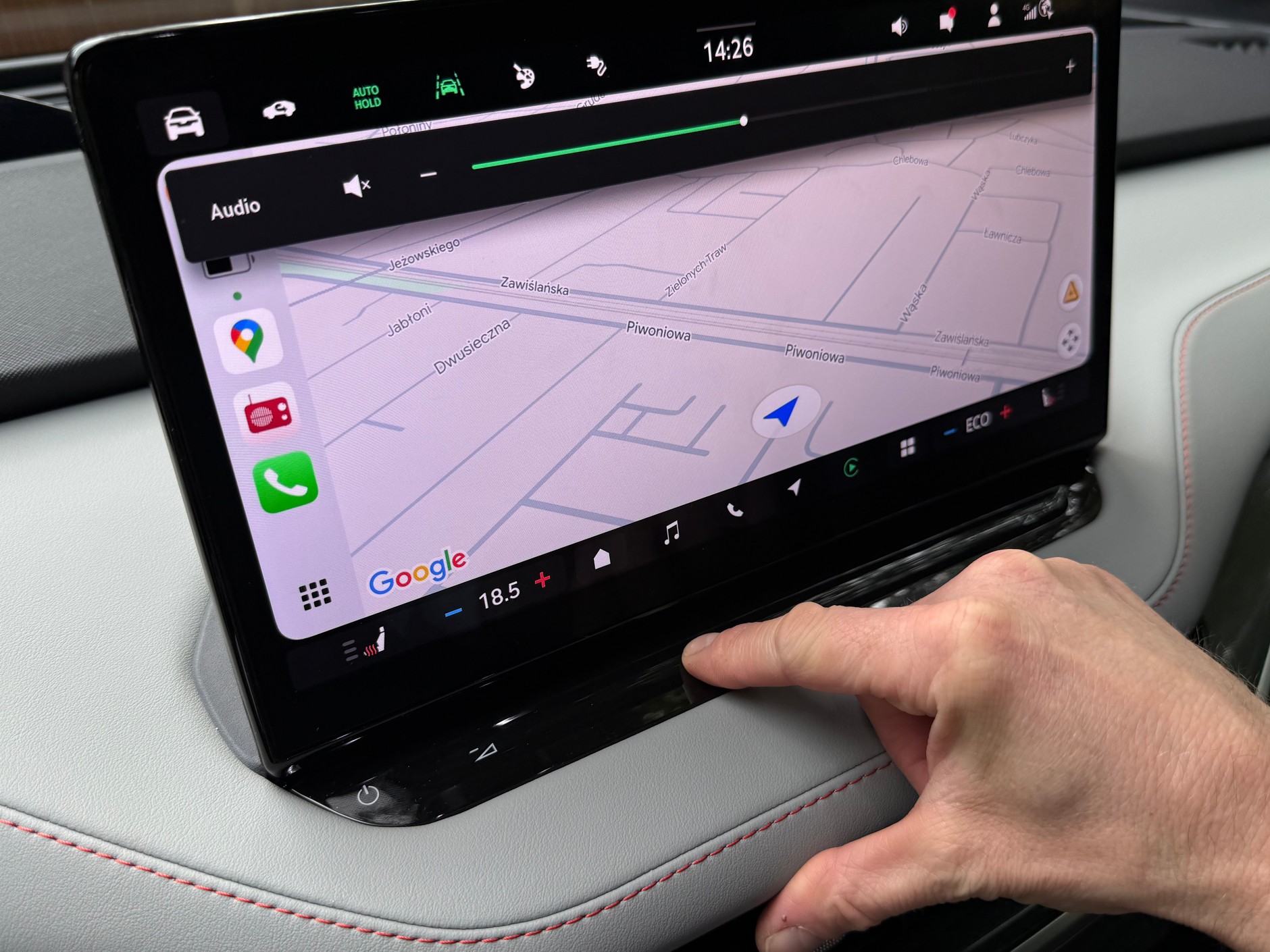 Ten wirtualny suwak będący potencjometrem głośności to – nie tylko moim zdaniem – szatański wynalazek