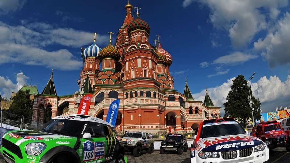 Hołowczyc drugi w Silk Way Rally