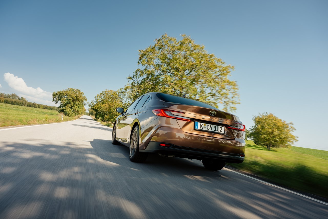 Nowa Toyota Camry