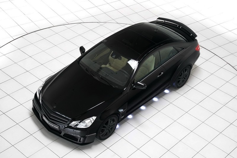 Brabus Mercedes E V12 – 800 KM za 1,9 miliona złotych
