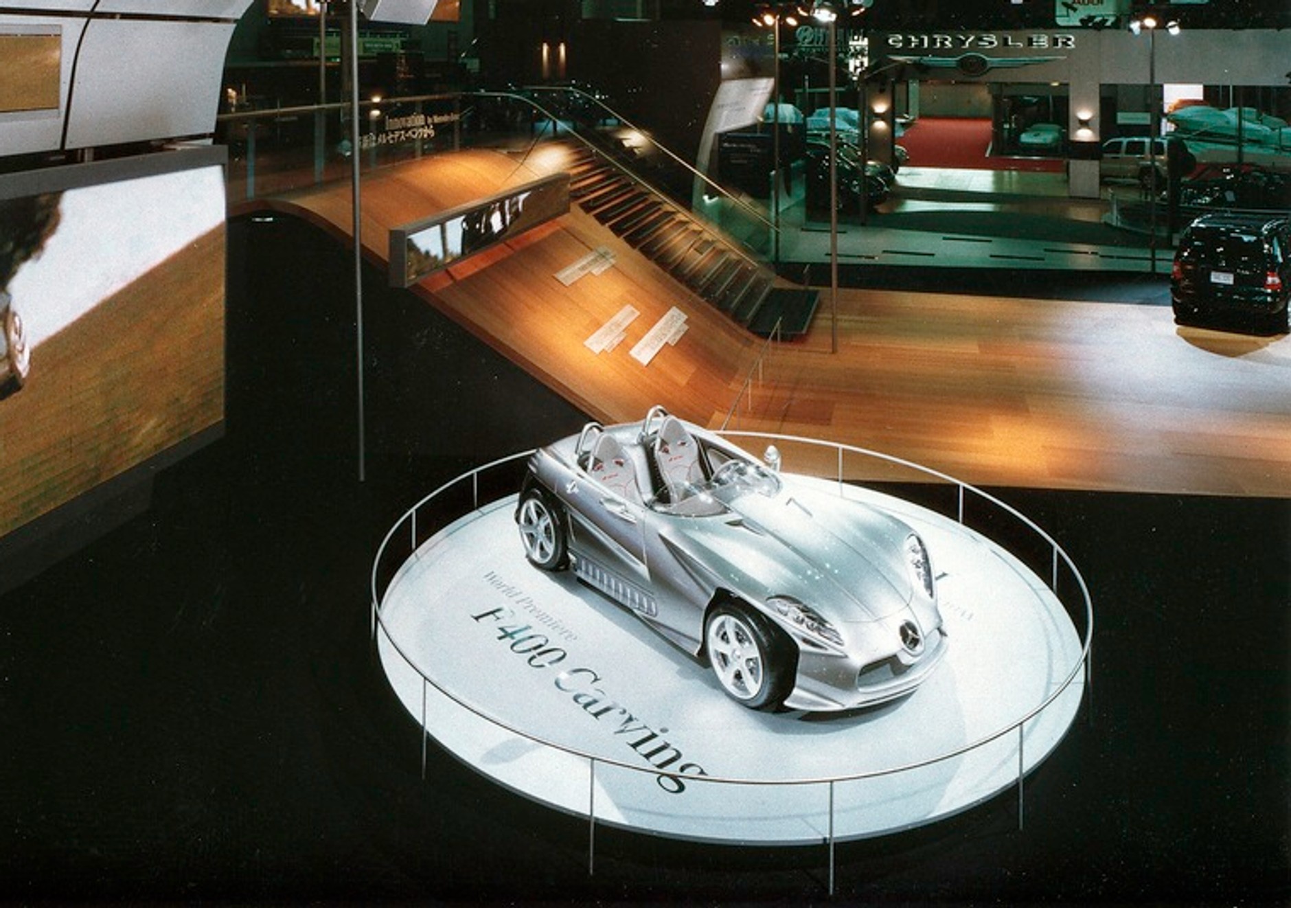 Mercedes F 400 Carving