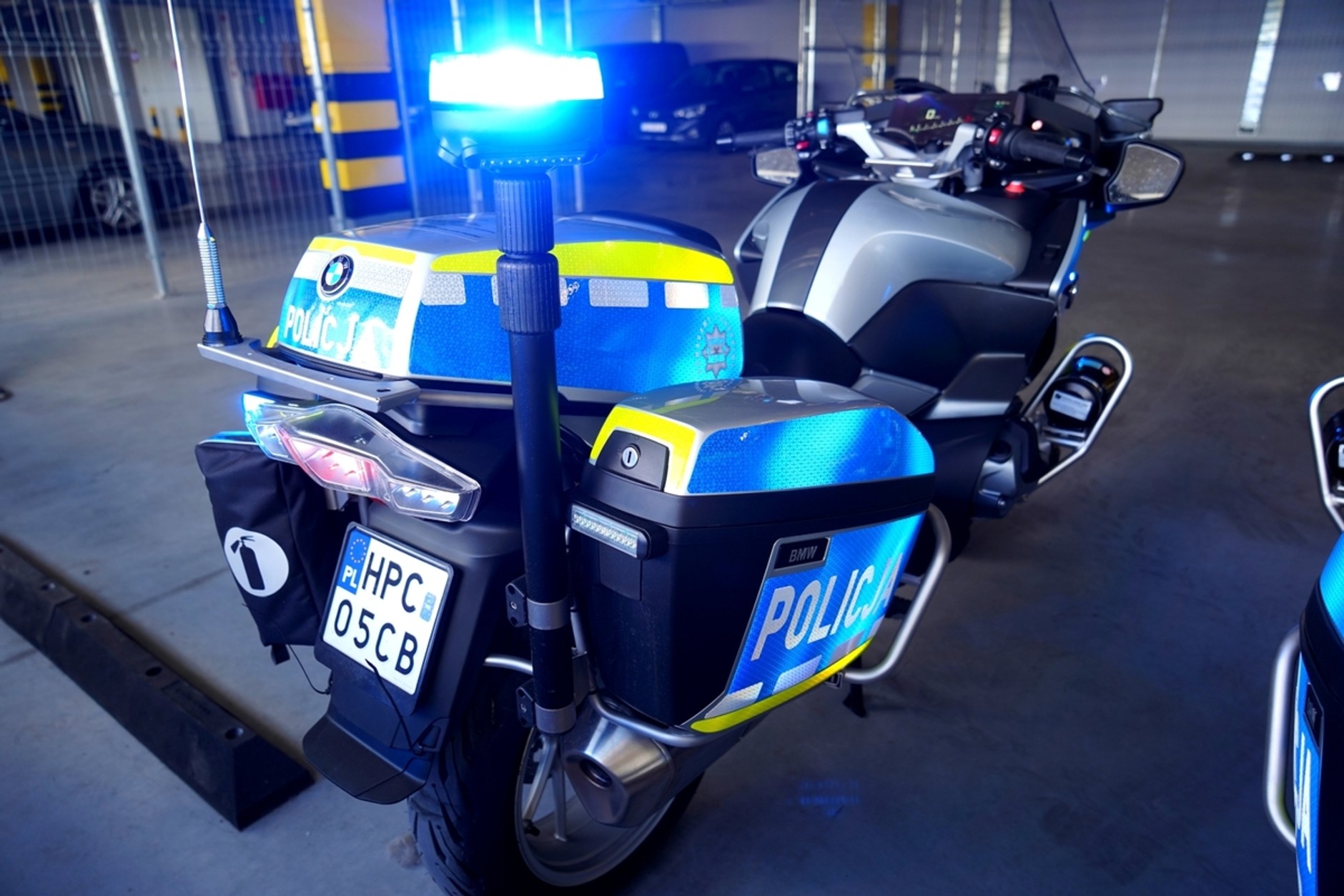 Policyjny motocykl BMW R 1250 RT