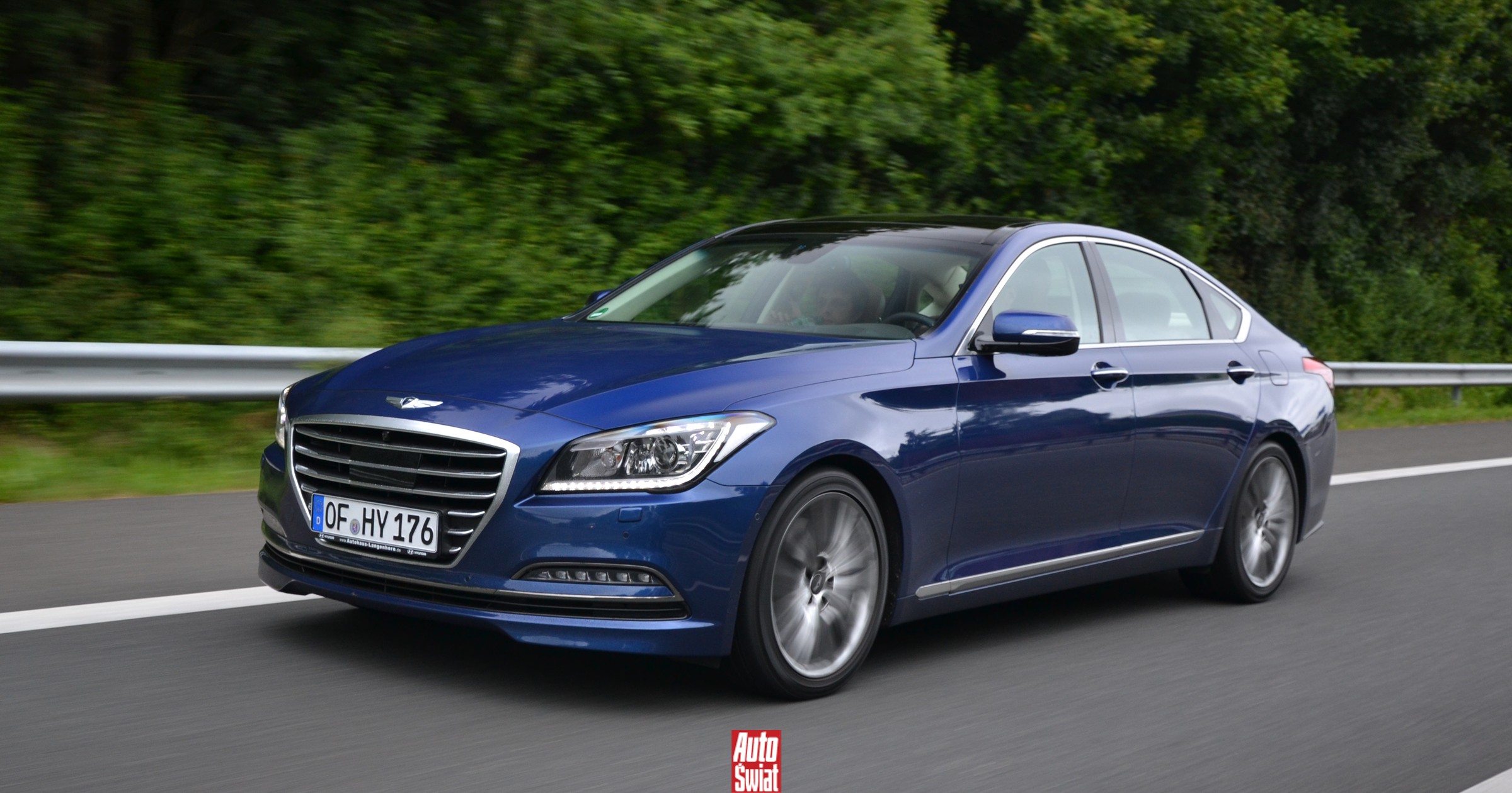 Hyundai Genesis - z apetytem na premium - Auto Świat