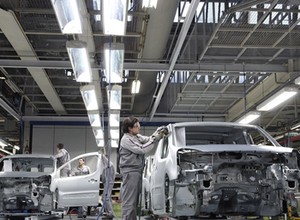 Peugeot zamyka fabrykę pod Paryżem