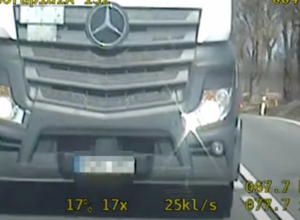 Potężny mandat dla kierowcy cysterny. Zrobił to na oczach policji