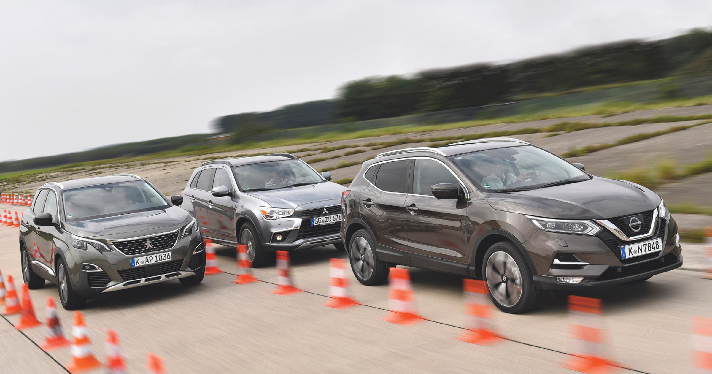 Nieduże silniki, wysokie ceny - Mitsubishi ASX, Nissan Qashqai, Peugeot 3008