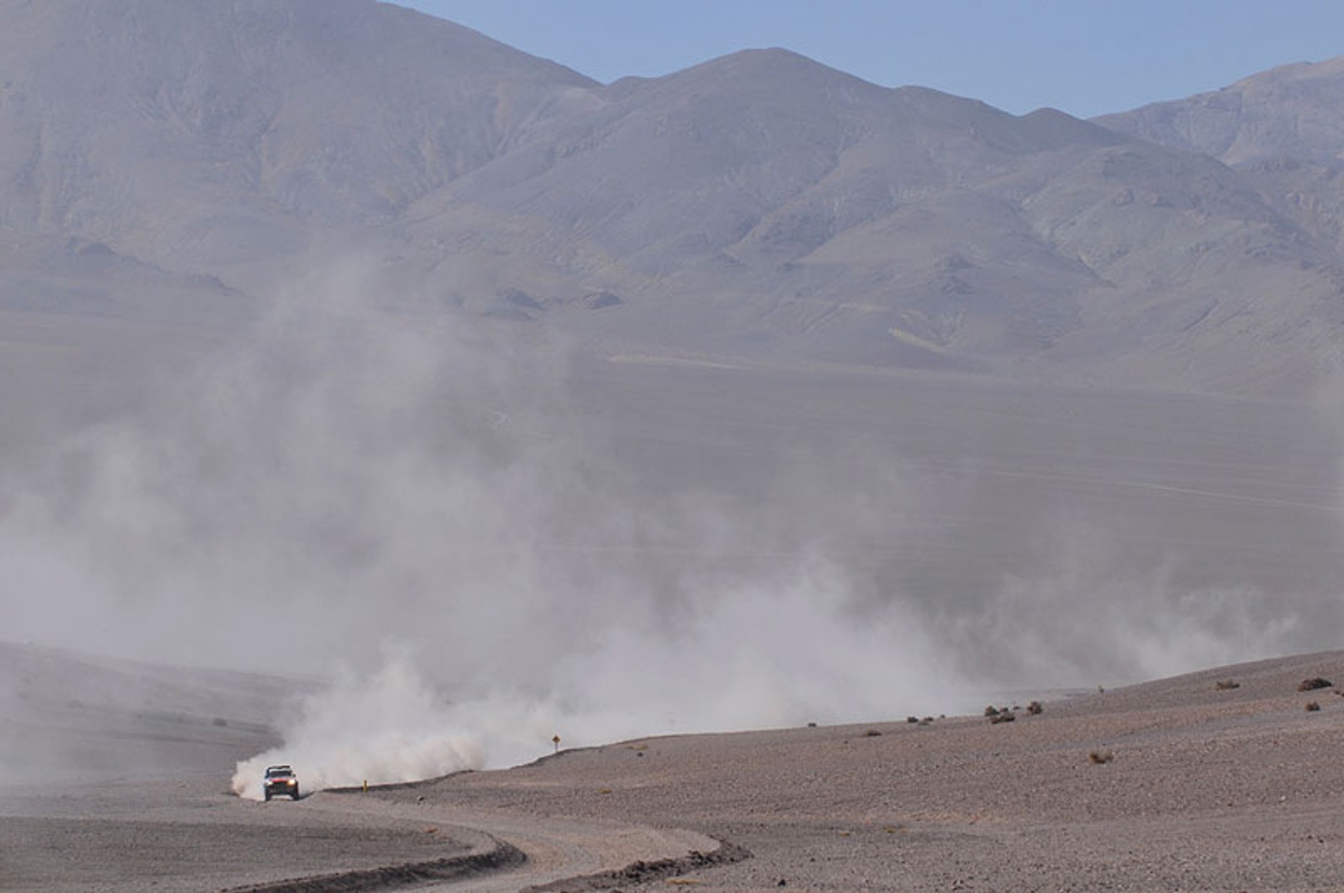 Rajd Dakar 2010: Przygoński atakuje, Hołowczyc awansuje (6. etap na żywo, wyniki, foto)