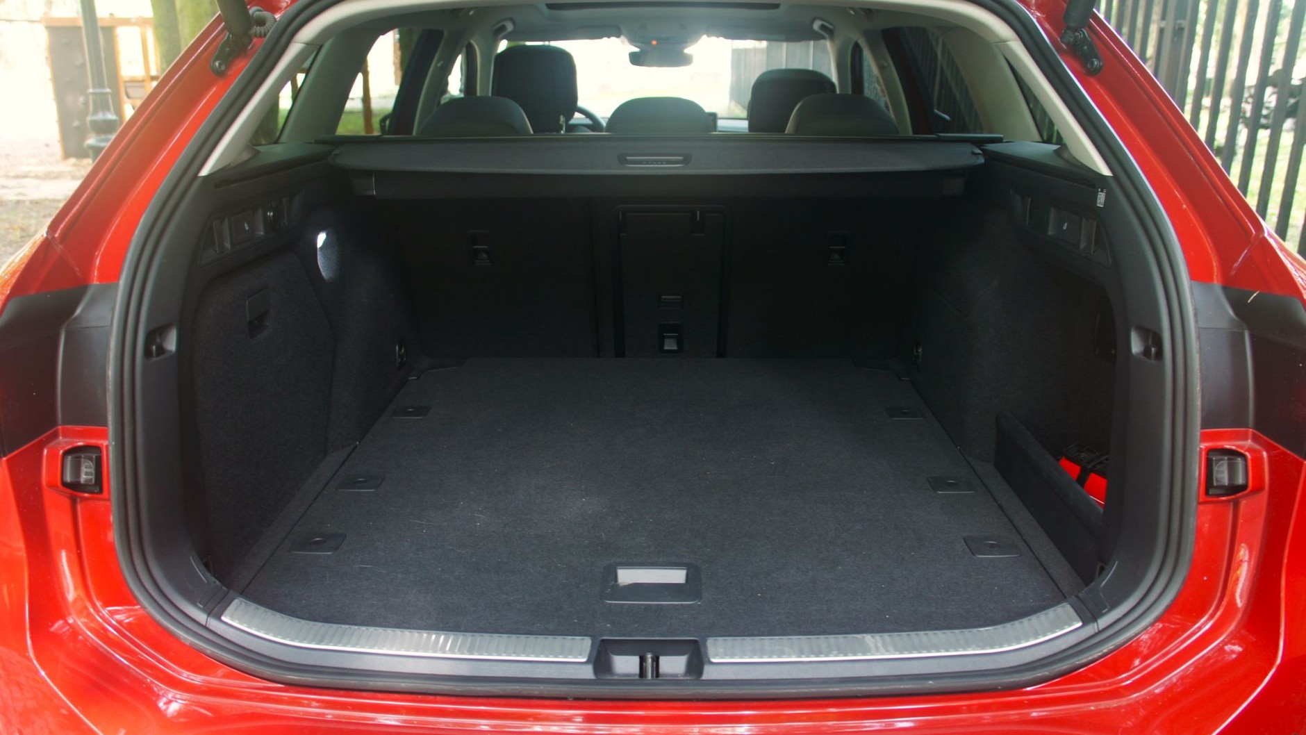 Volkswagen Passat B9 2.0 TDI