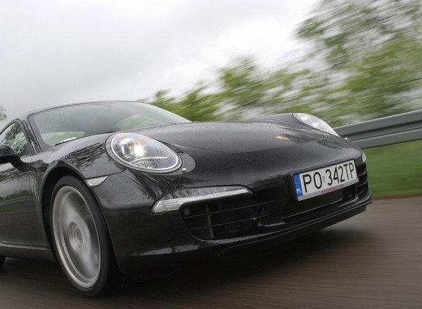Porsche 911 Carrera S: emocje w standardzie