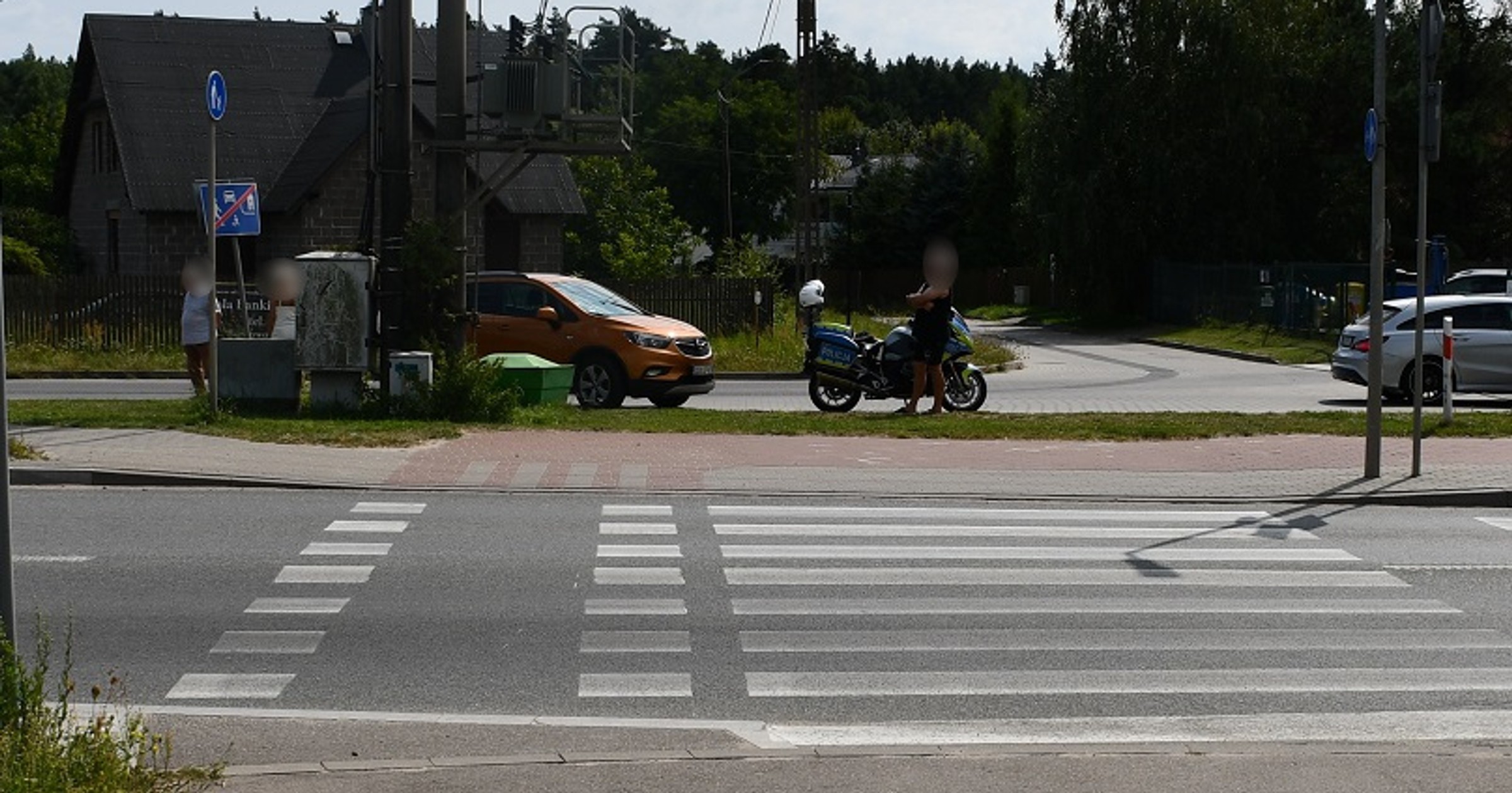 6-latek potrącony przez samochód w Straszynie na przejściu pieszo-rowerowym