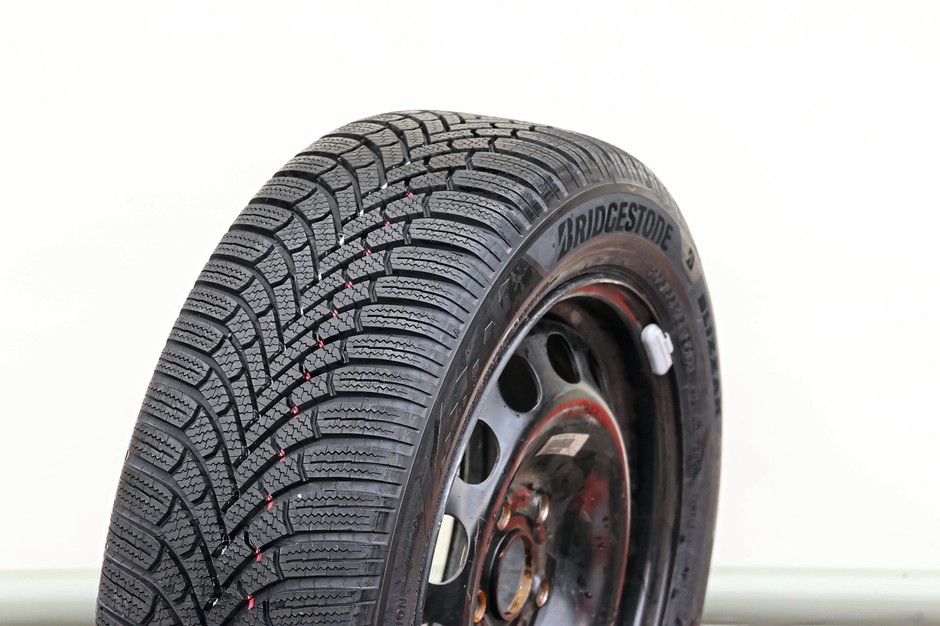 Bridgestone Blizzak 6 "Enliten"