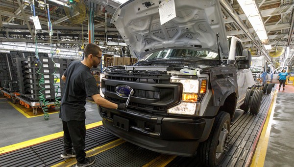 Ford musiał opóźnić dostawy nowych aut. Zaskakujący powód