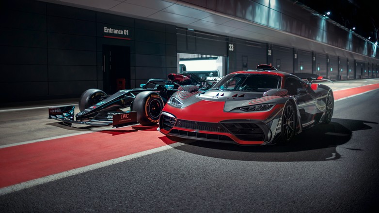 Lewis Hamilton testuje nowego Mercedesa-AMG