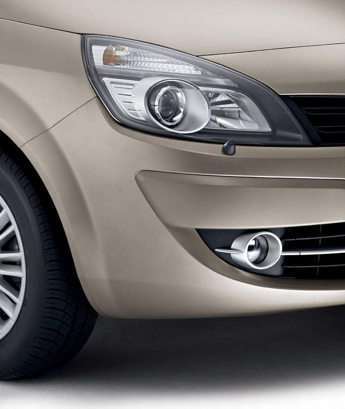 Renault Scénic 2007: face lifting bestsellera