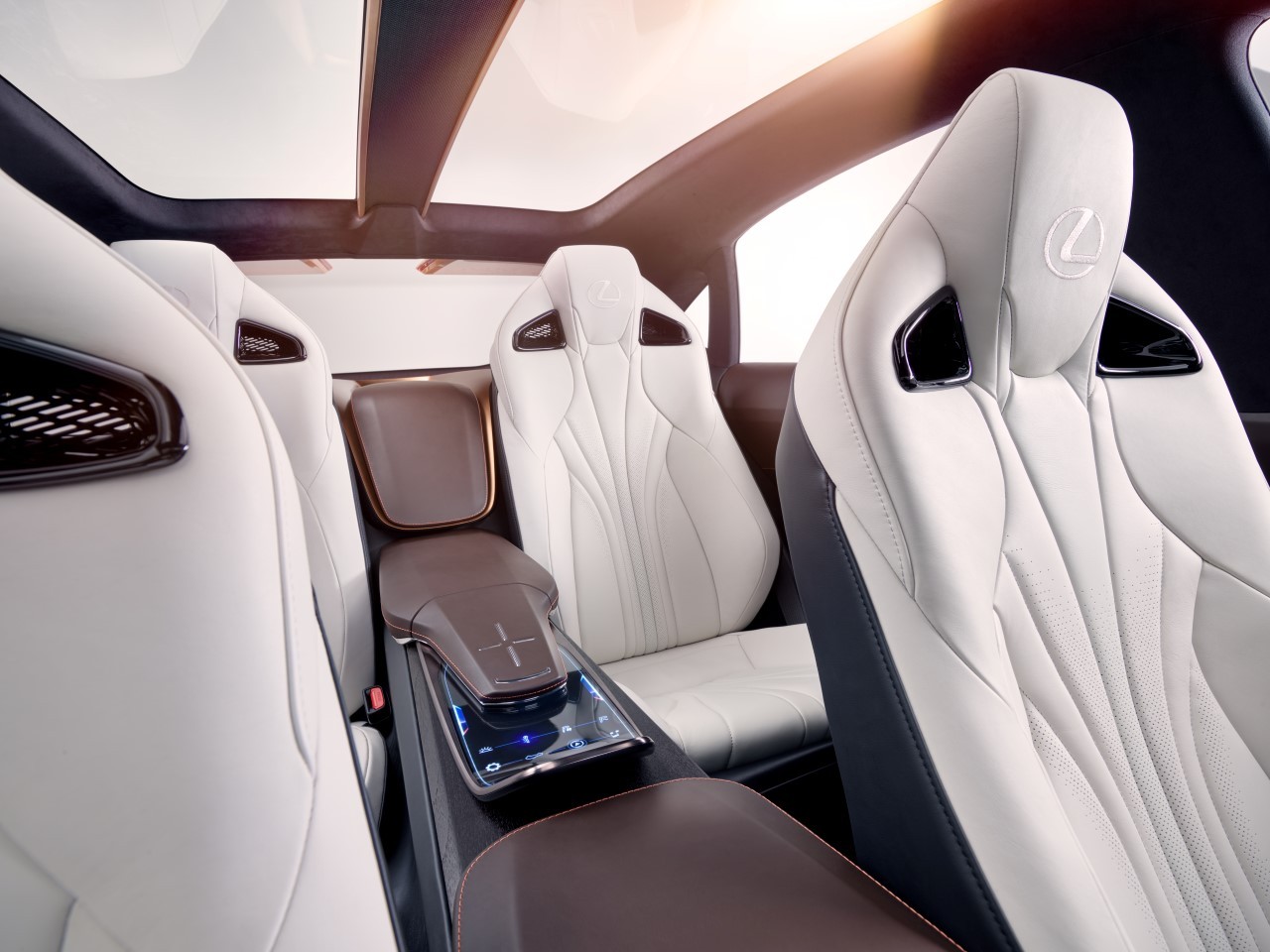Lexus LF-1 Limitles – Detroit 2018