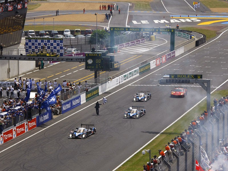 24 Heures du Mans: zdecydowana dominacja zespołu Peugeot Total