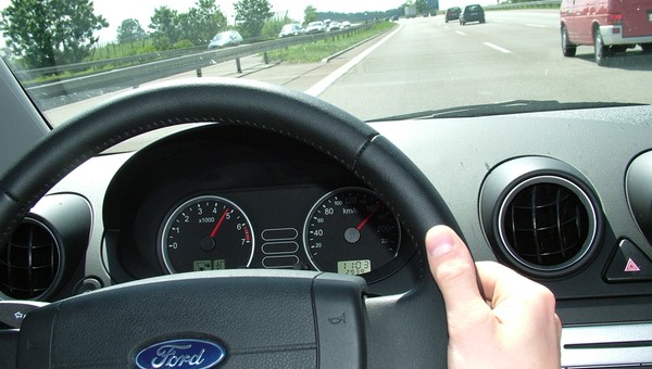 2280 zł - czy taki mandat czegoś nas nauczy?