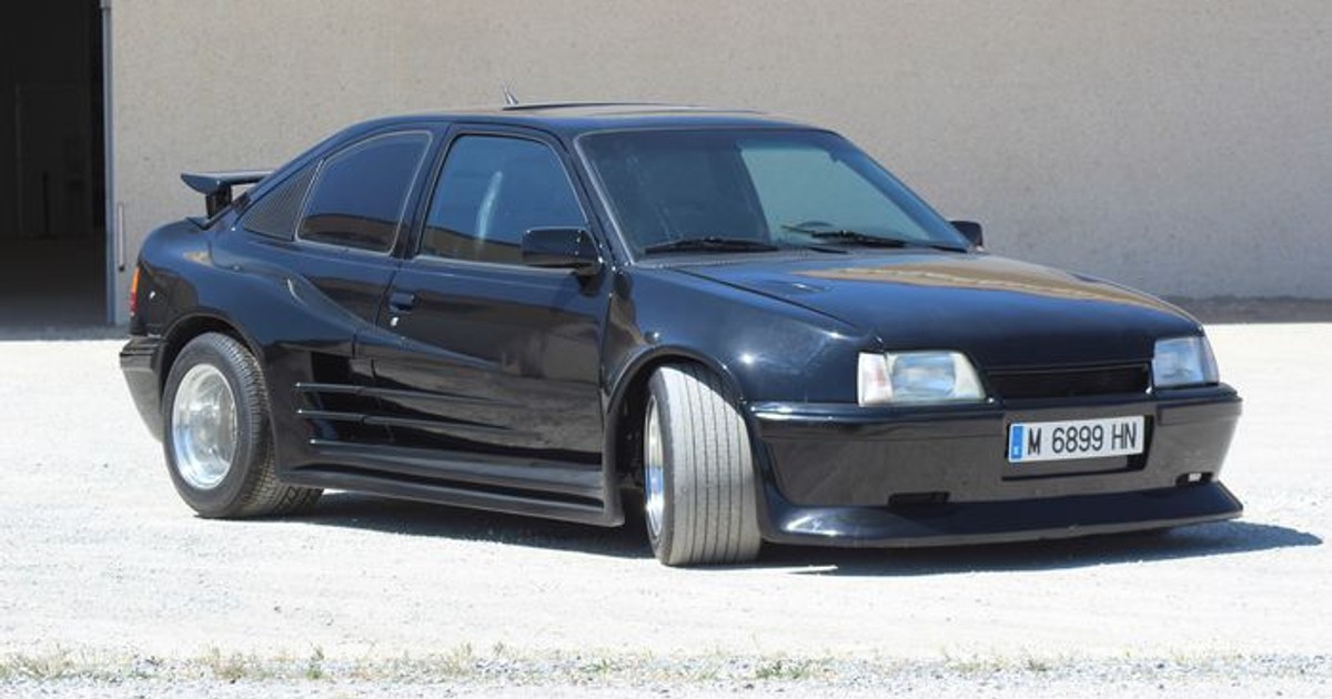 Opel Kadett GSi Schneider