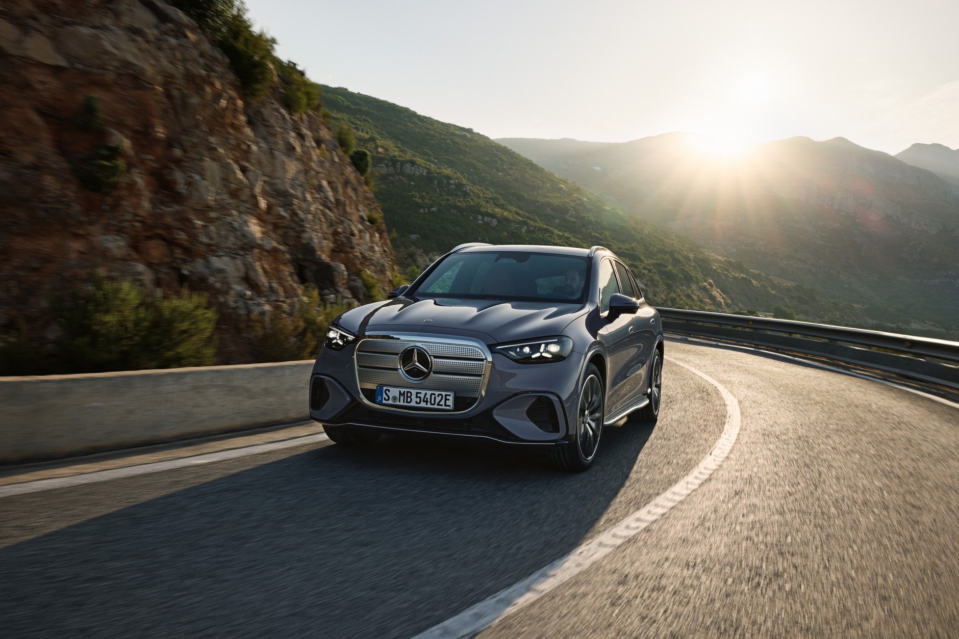 Elektryczny Mercedes-Benz GLC z technologią EQ