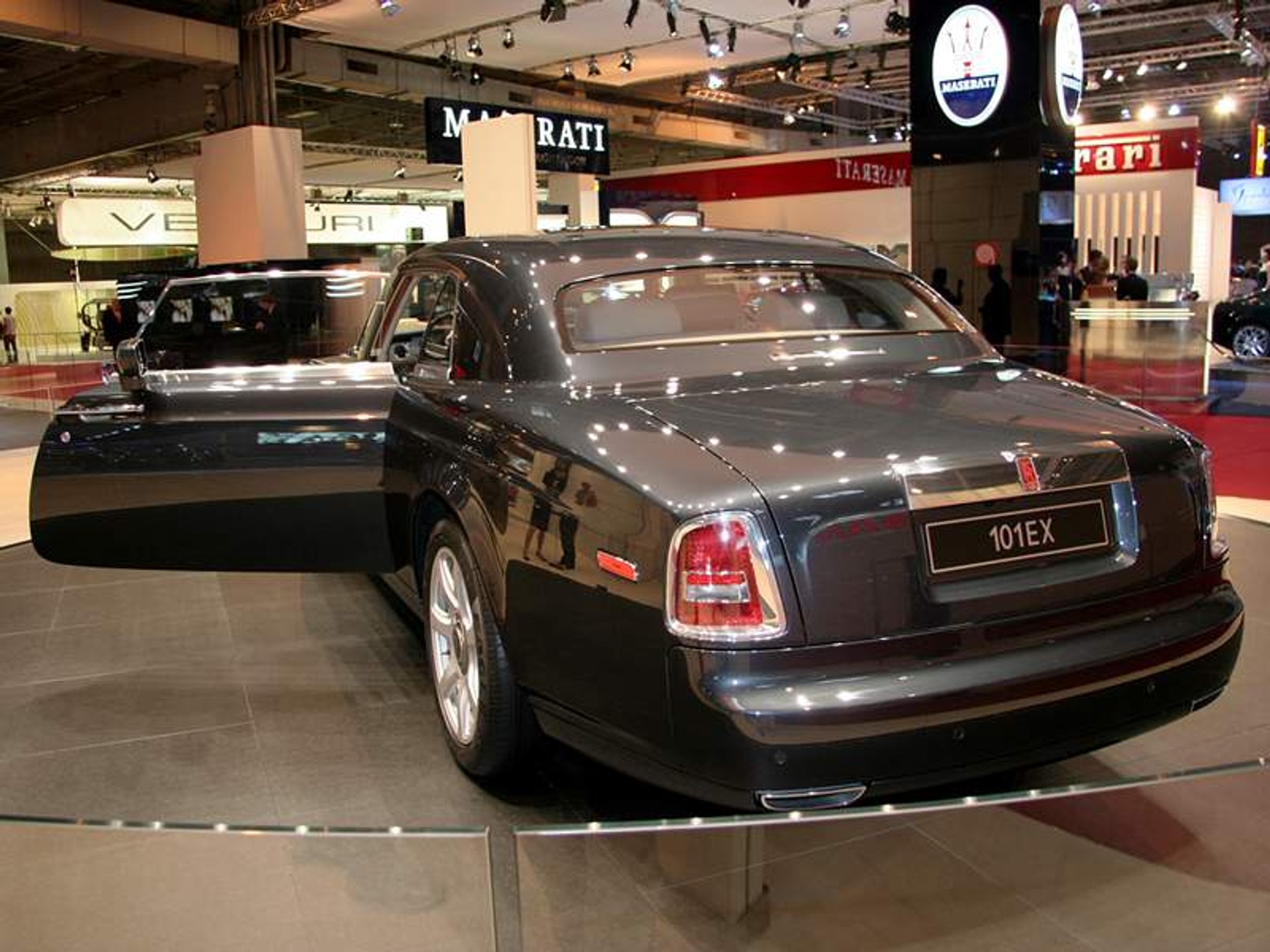 Paryż na żywo: fotogaleria z targów – Drugi dzień targów