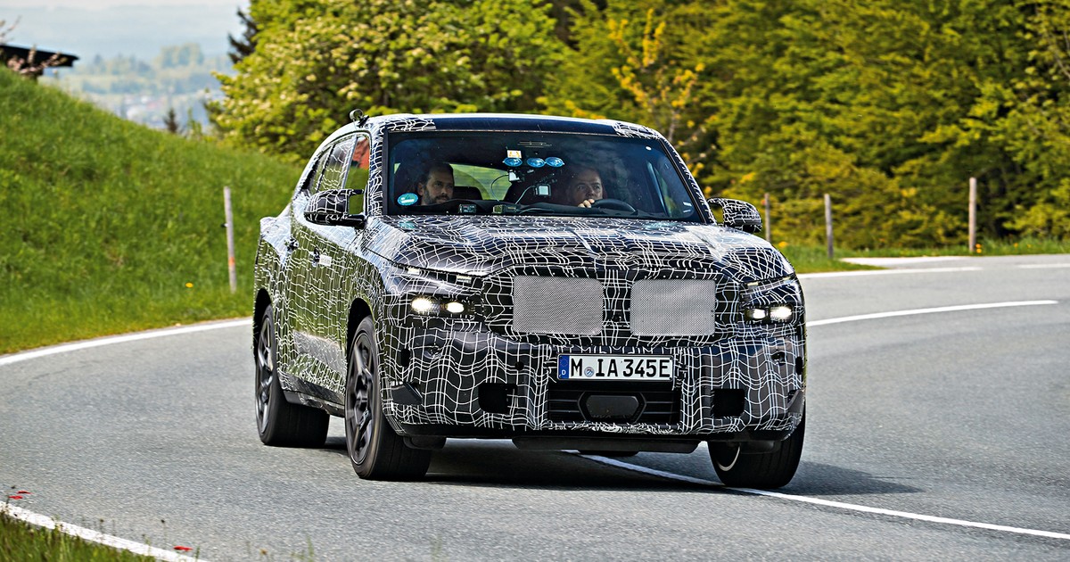 BMW XM – jazda prototypem (2022)