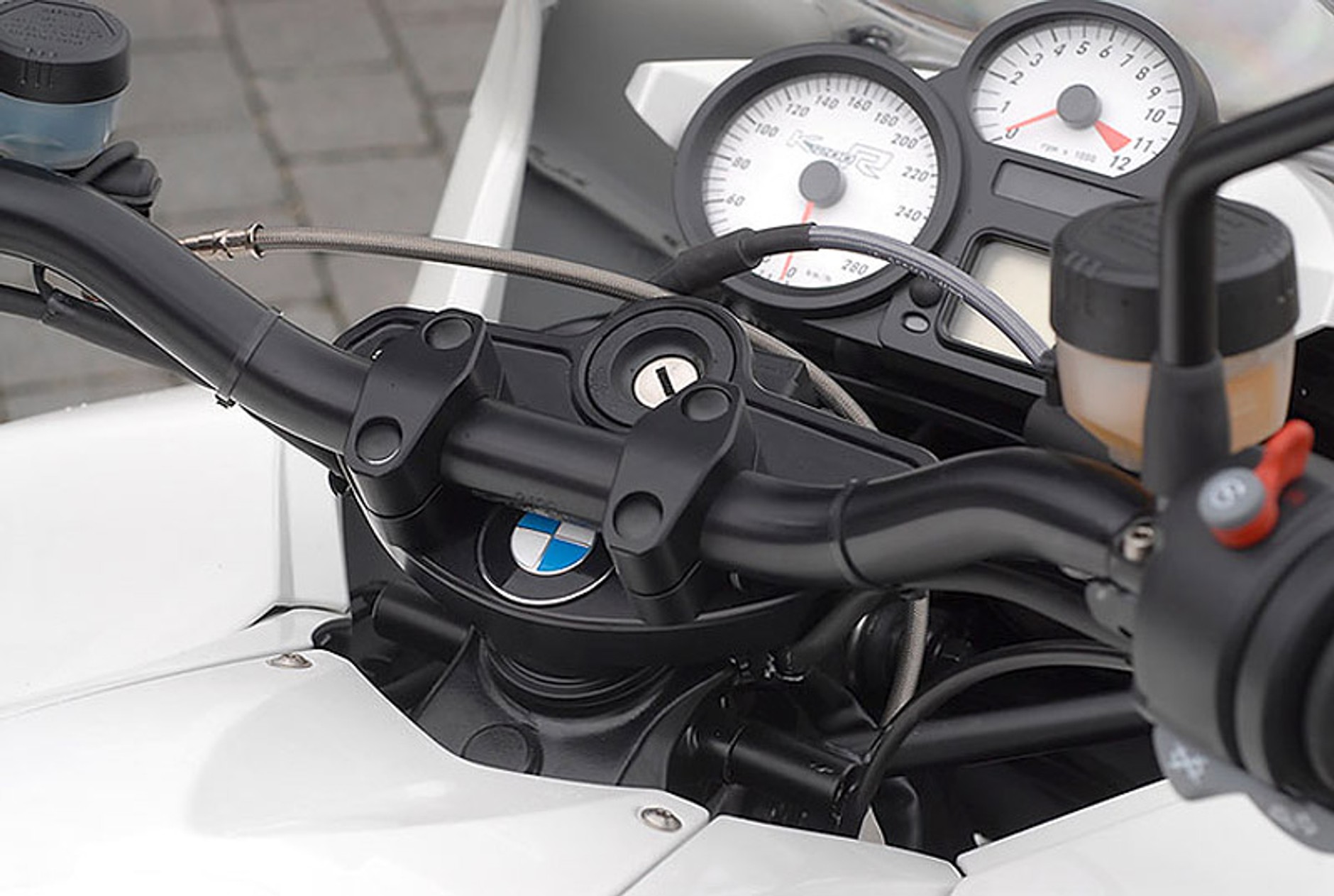 AC Schnitzer AC 12 RS: pakiet tuningowy dla K 1200 R Sport