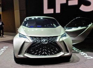 Genewa 2015 - Lexus LF-SA
