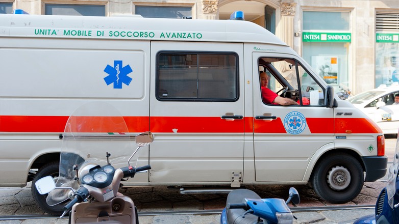ambulans/włochy