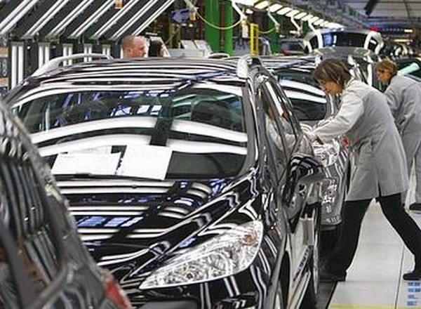 Koncern PSA Peugeot Citroen wychodzi na prostą