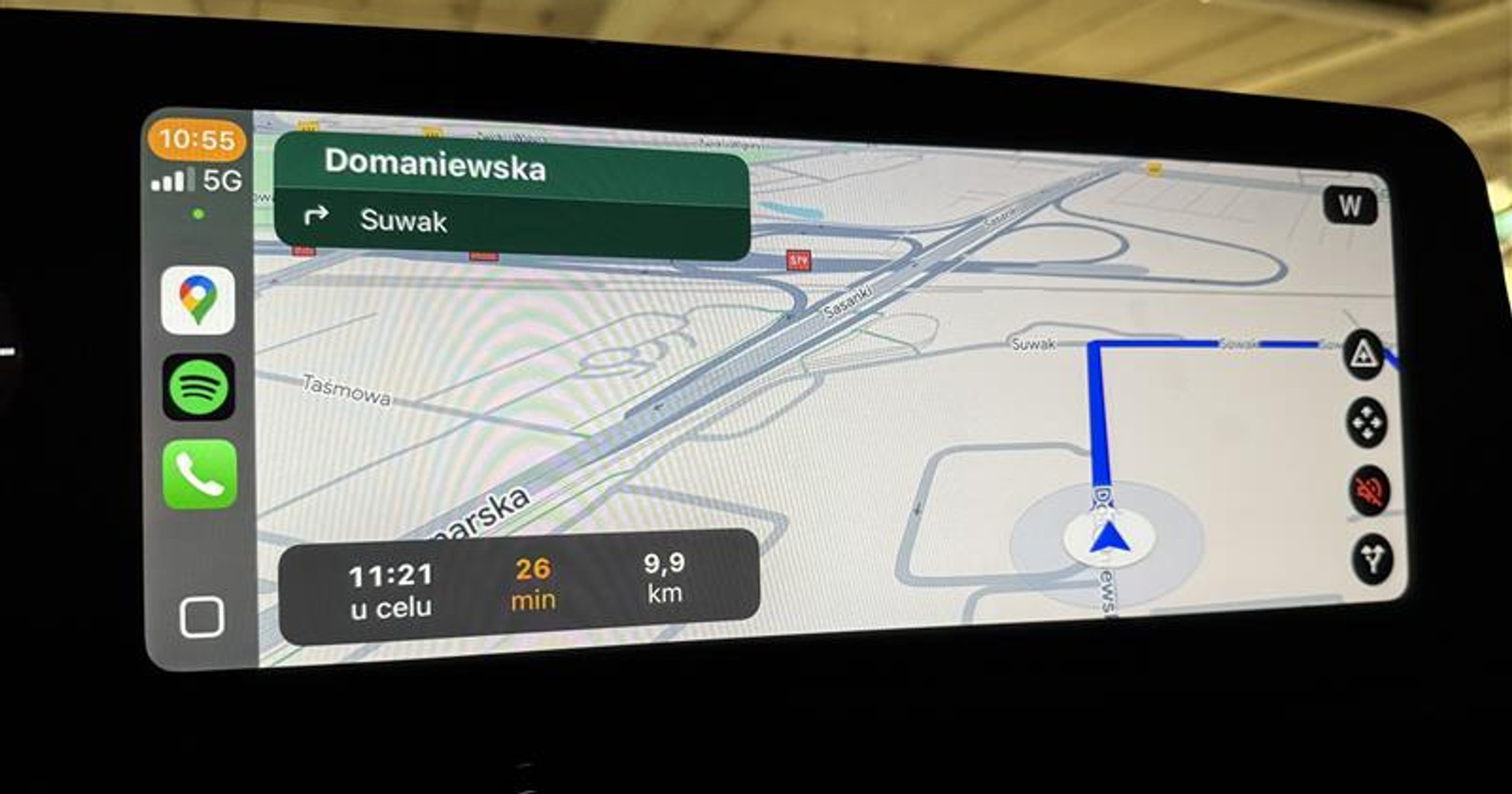 Google Maps w Apple CarPlay