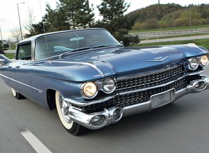 Klasyk z najwyższej półki - Cadillac series 62 sedan